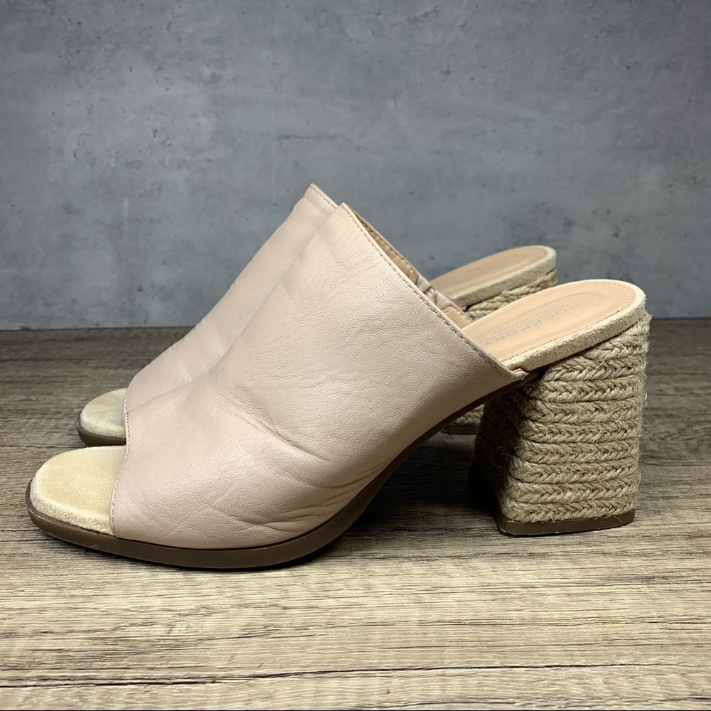 Rockport Women's Total Motion "Amara" Slides Beige~Jute Wrapped Heel~Size 8.5